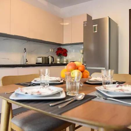 Lux Apartment&stunning View Vakantiehuis