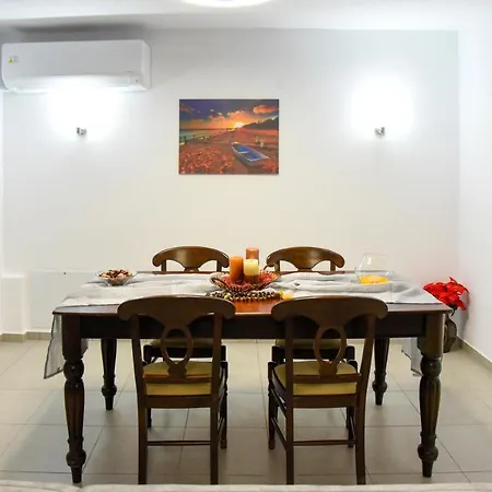 Vakantiehuis Lux Apartment&stunning View Kavala